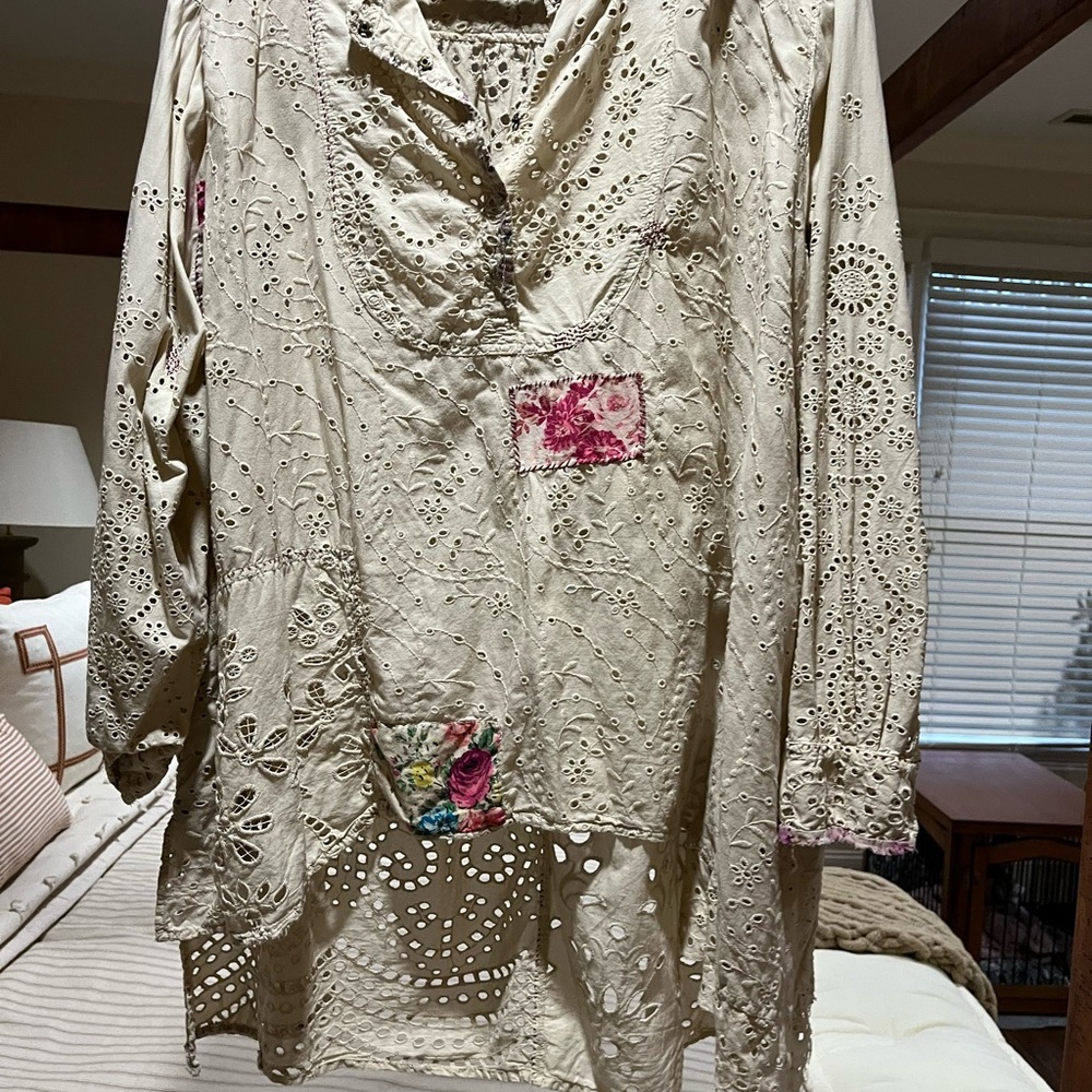 Magnolia Pearl Cream Blouse with Pink Accents